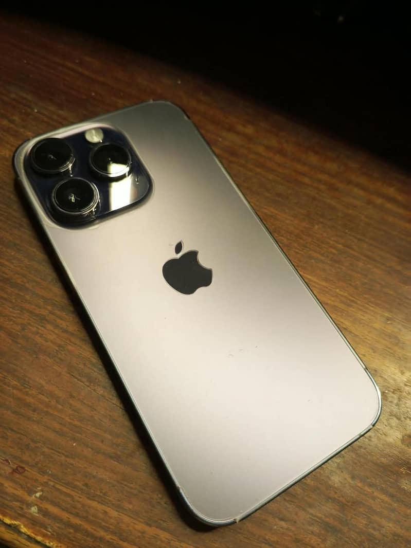 Apple iPhone 14 Pro 1