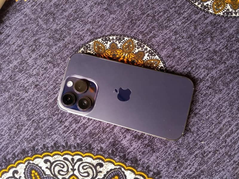 Apple iPhone 14 Pro 2