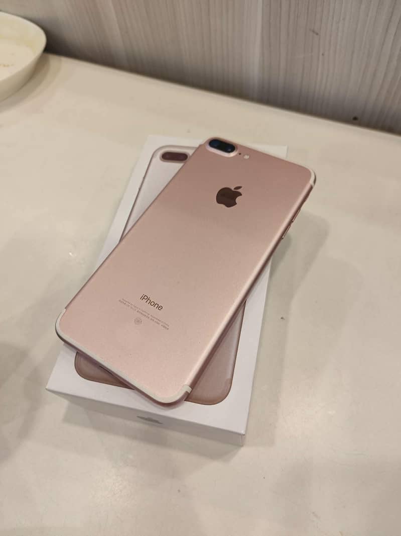 Apple iPhone 7 Plus 0