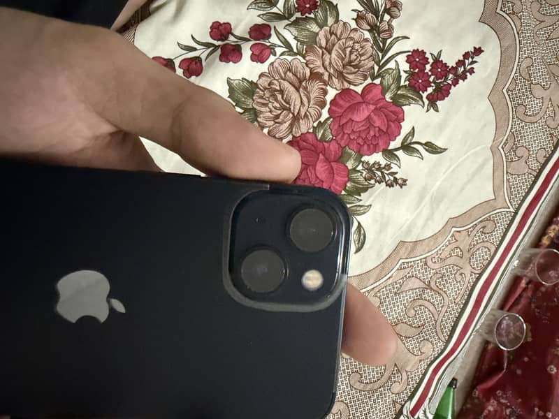 Apple iPhone 13 1