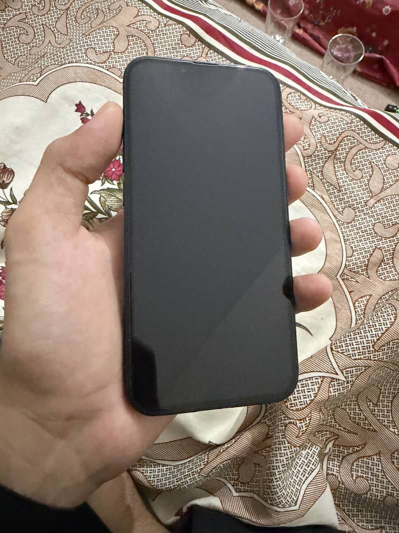 Apple iPhone 13 3