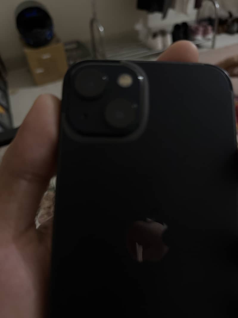 Apple iPhone 13 4
