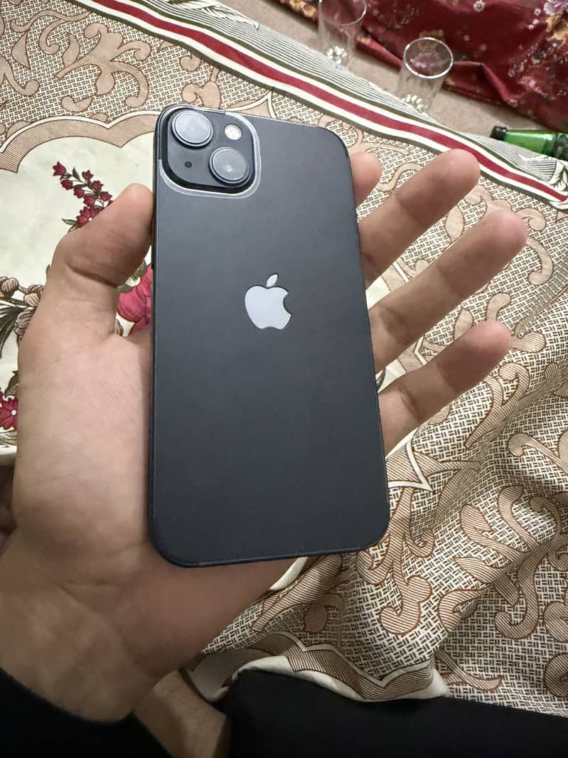 Apple iPhone 13 9