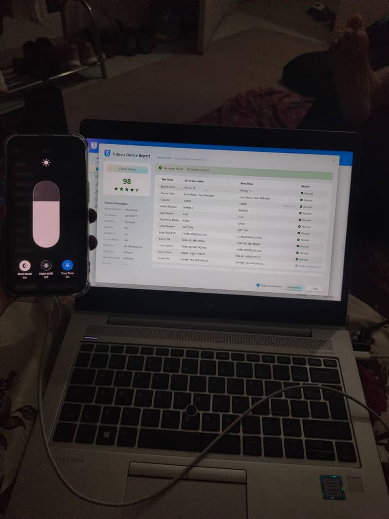 Apple iPhone 13 15