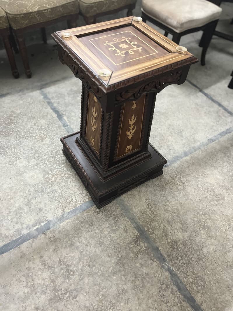 Dining table with 2 chairs 2