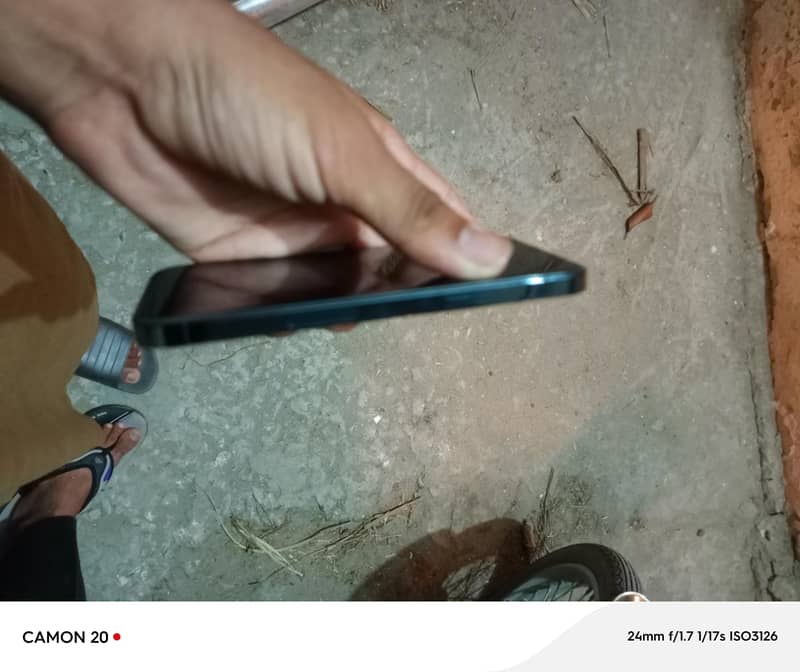 iPhone 12 pro 4