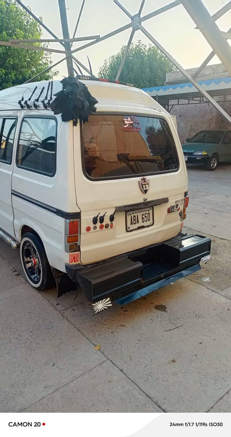 Suzuki Bolan 2012 6