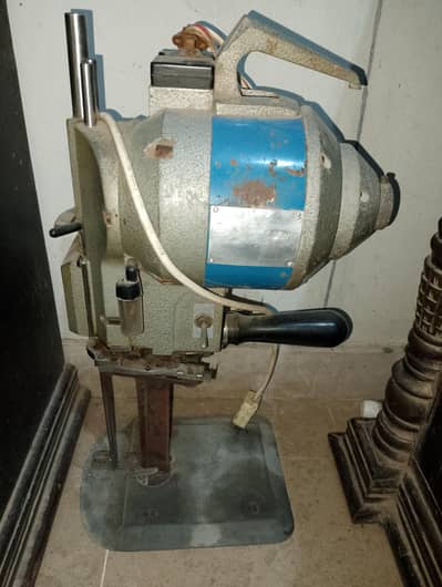 garment cutter