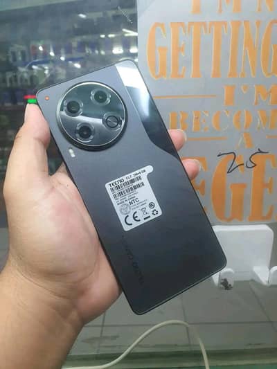 techno common 30 5G. 8+256 GB PTA Approved new condition