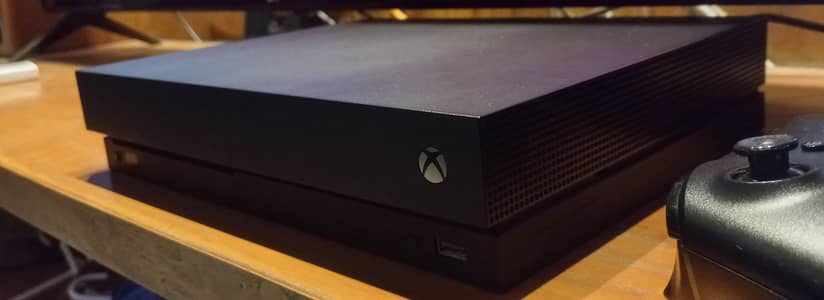 xbox one x for sale 10/10 condition urgent sale