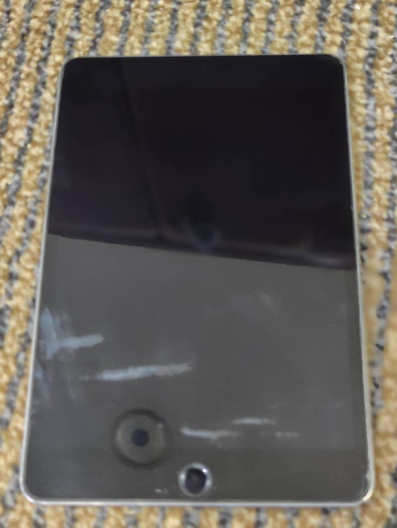 Apple Ipad 4mini 6