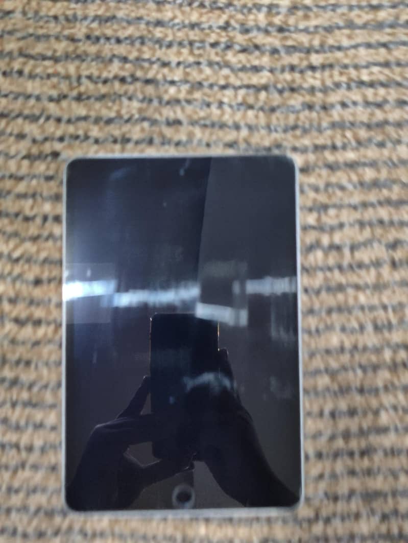 Apple Ipad 4mini 8