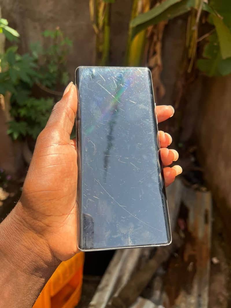 Tecno camon 40pro 1