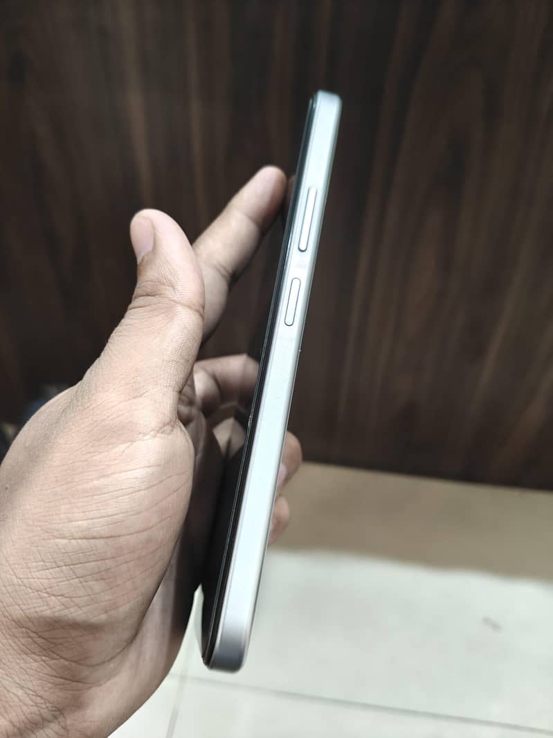 OPPO A6s 2