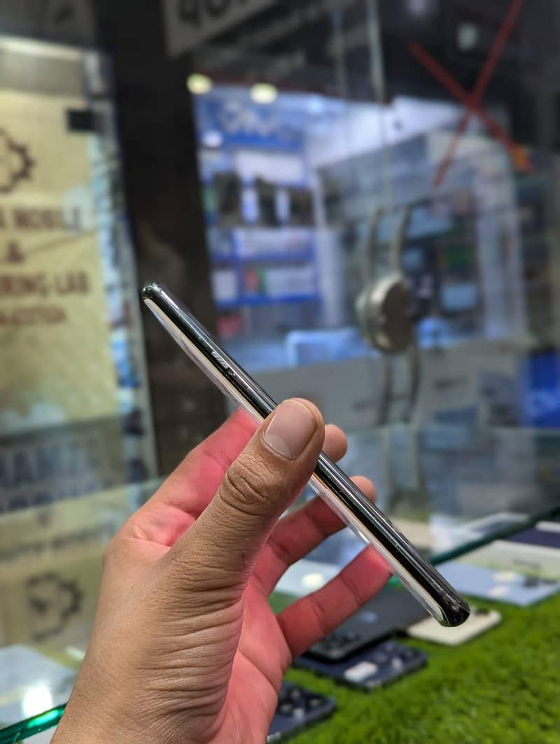 One Plus 7 Pro 4