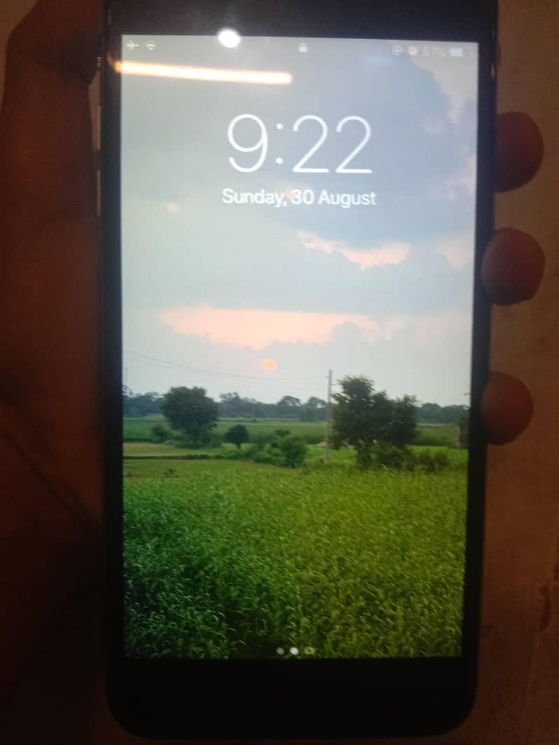 Apple iPhone 6 Plus 1
