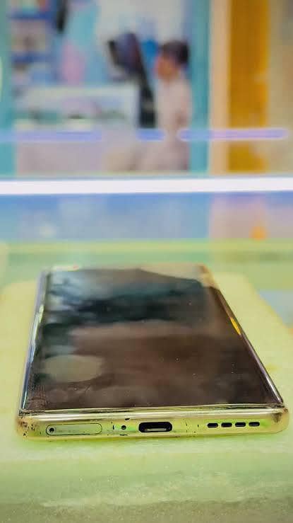 Infinix Zero 30. 5