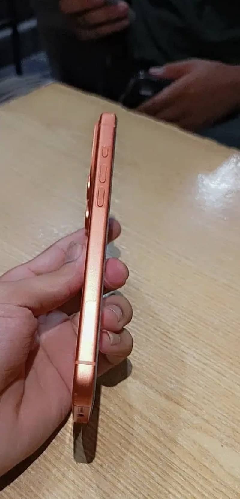 Apple iPhone 17 Pro Max 4