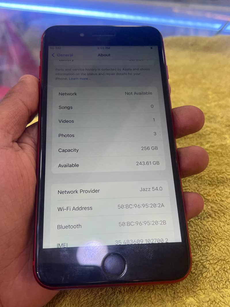 Apple iPhone 8 Plus 4