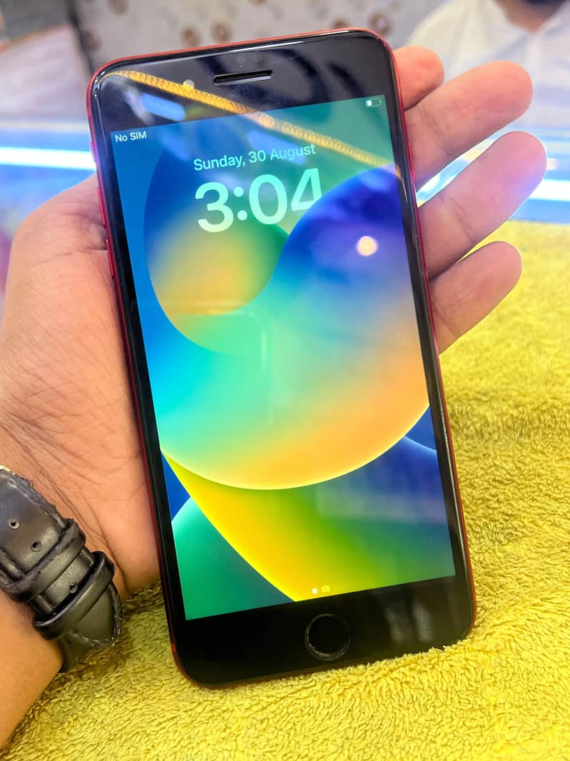 Apple iPhone 8 Plus 6