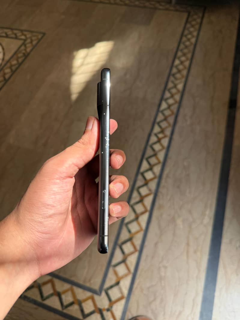 google pixel 8 pro 4