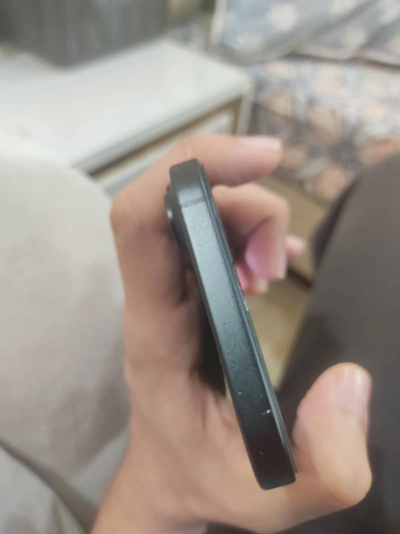 Apple iPhone 16 Plus 5