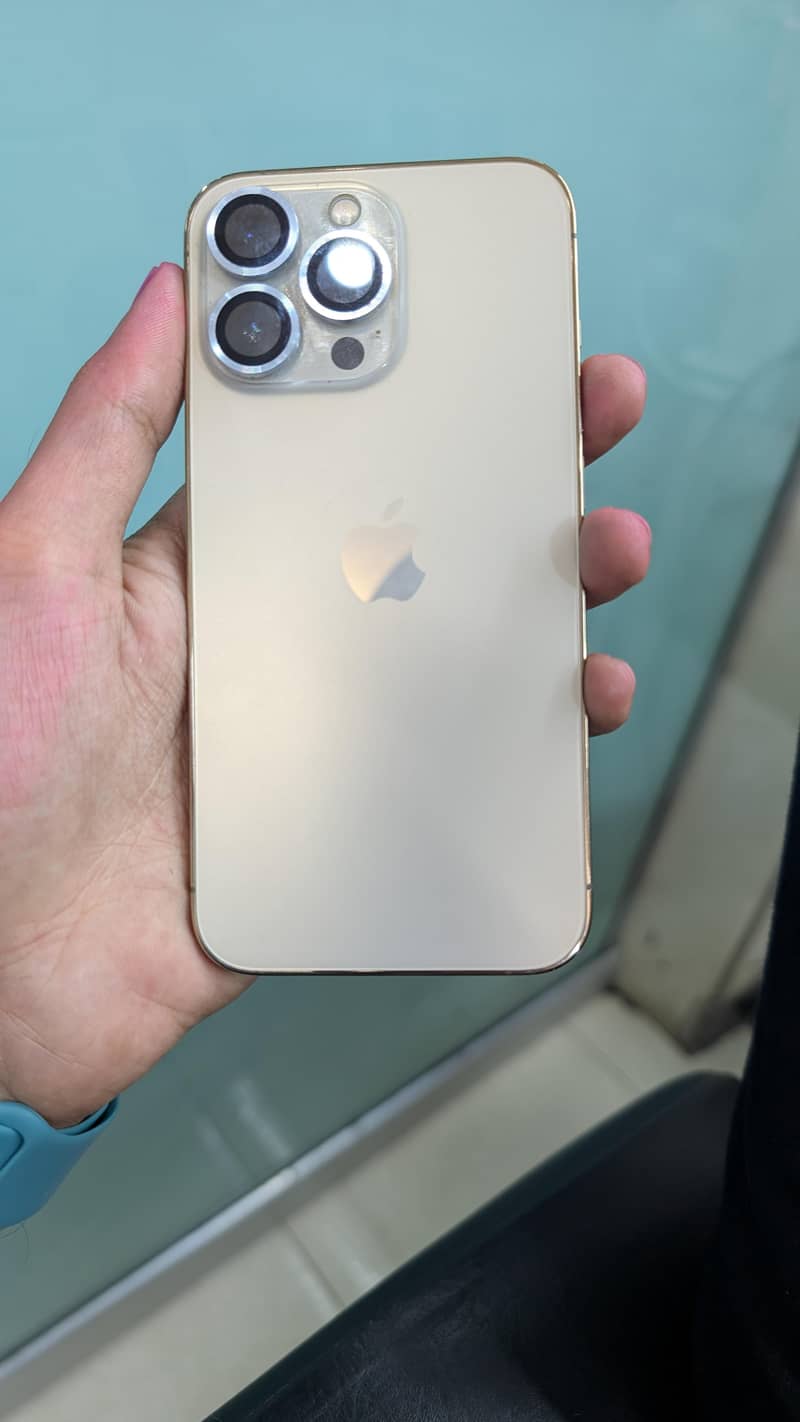 Apple iPhone 13 Pro 4