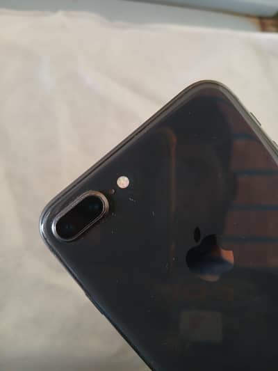 Apple iPhone 8 Plus