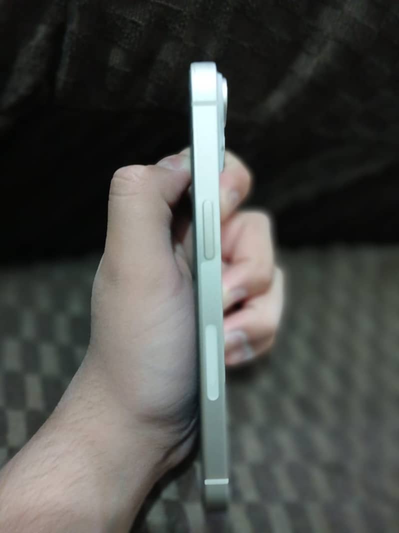 Apple iPhone 14 1