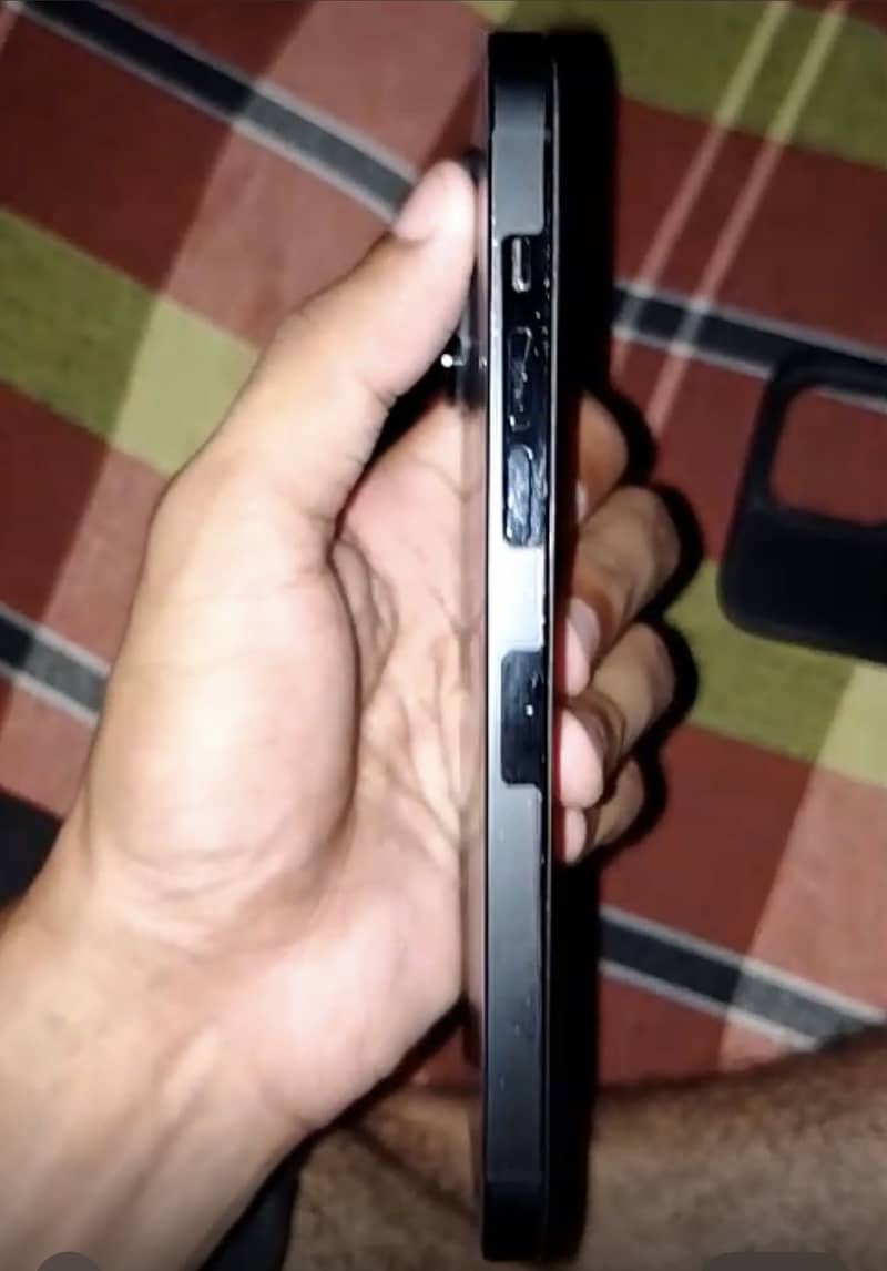 Apple iPhone 14 Pro Max 2