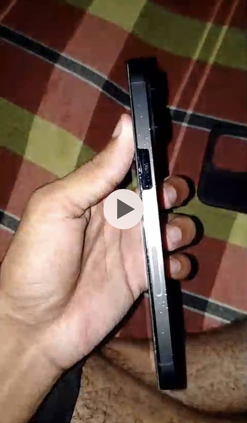 Apple iPhone 14 Pro Max 3