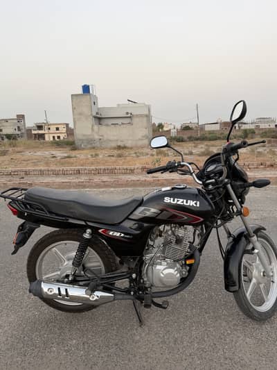 Suzuki gd 110s black 2025