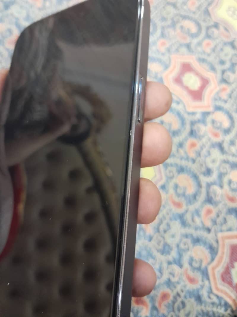 Apple iPhone 14 Pro Max 1