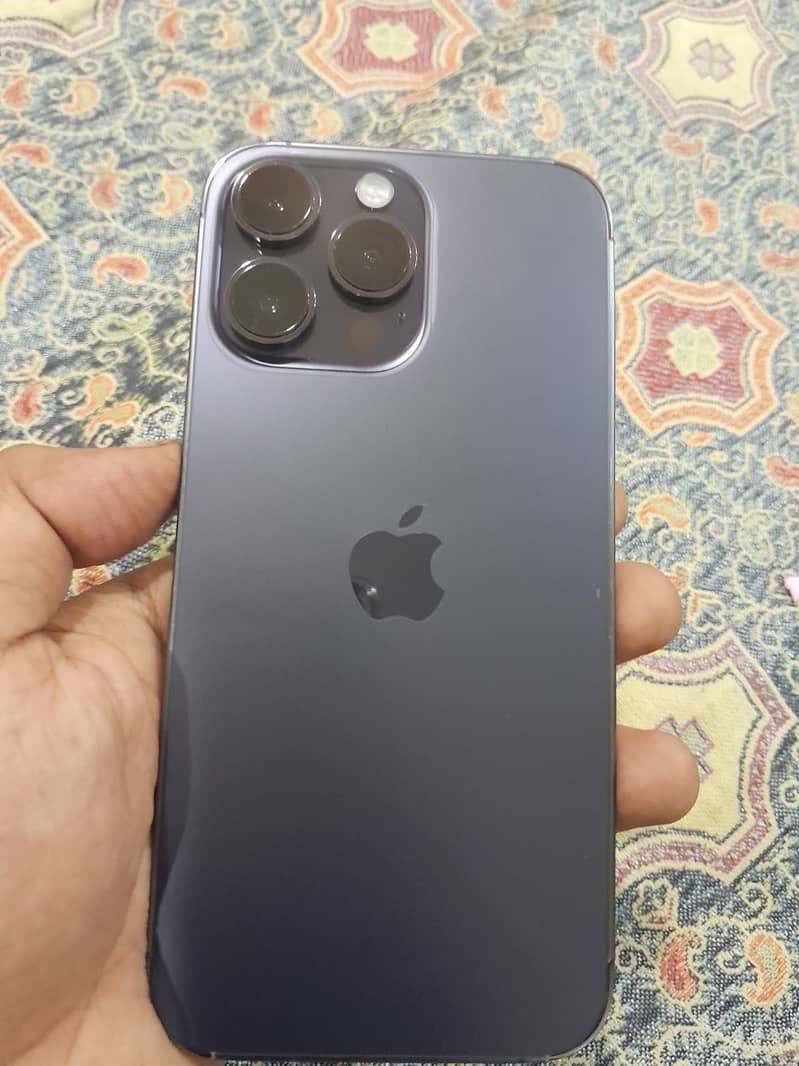 Apple iPhone 14 Pro Max 3