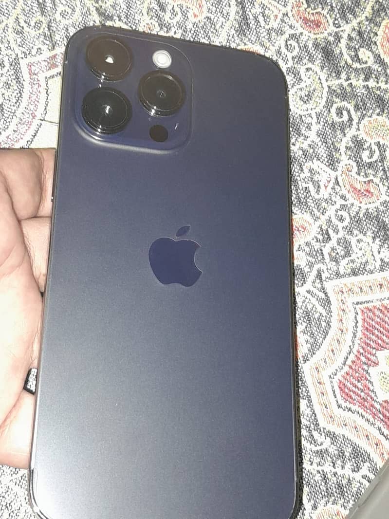 Apple iPhone 14 Pro Max 4