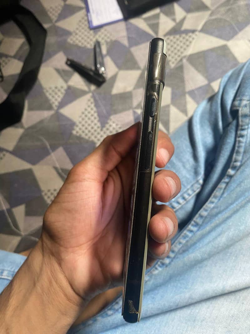 Google Pixel 6a 4