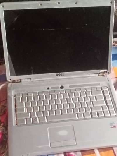 Laptop silver colour ka