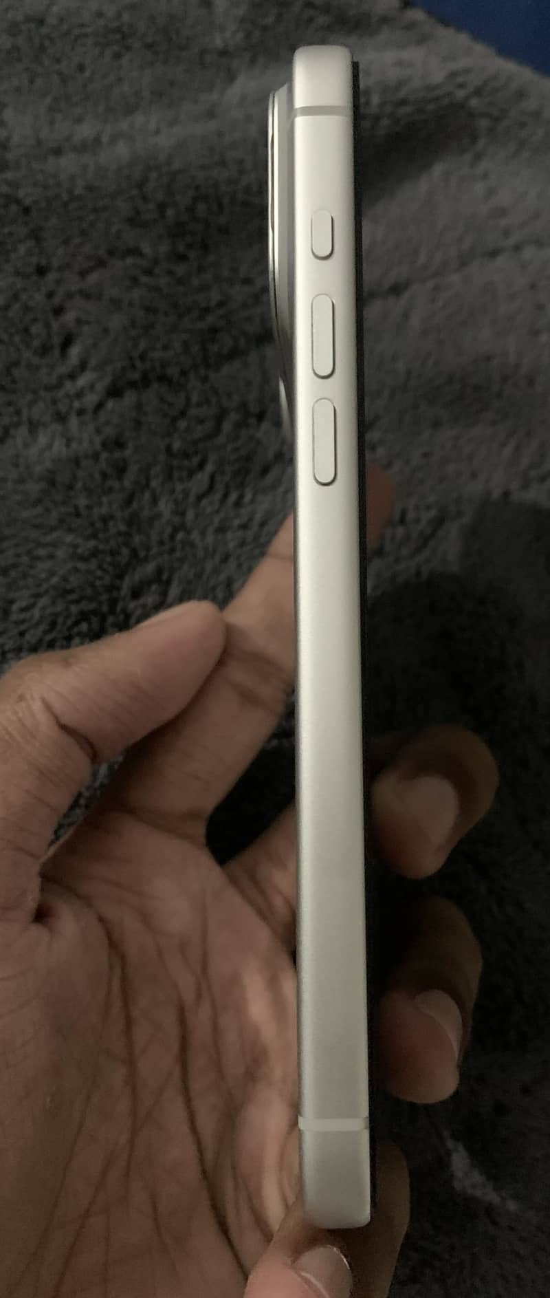Apple iPhone 17 Pro Max 3