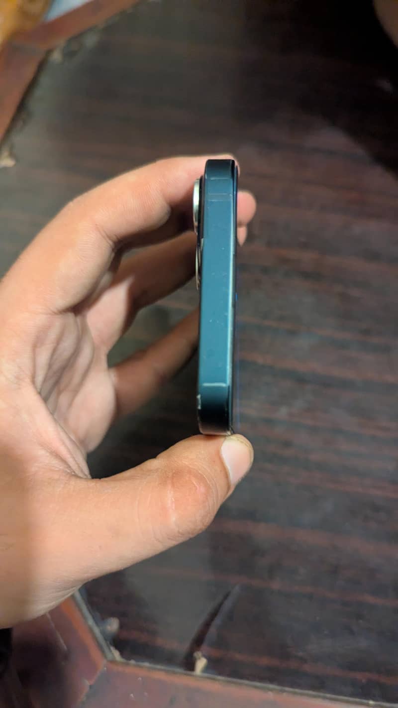 Iphone 13 2