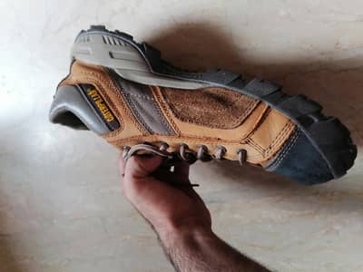 Original Caterpillar Men Joggers/Boots Size: 11 or 44