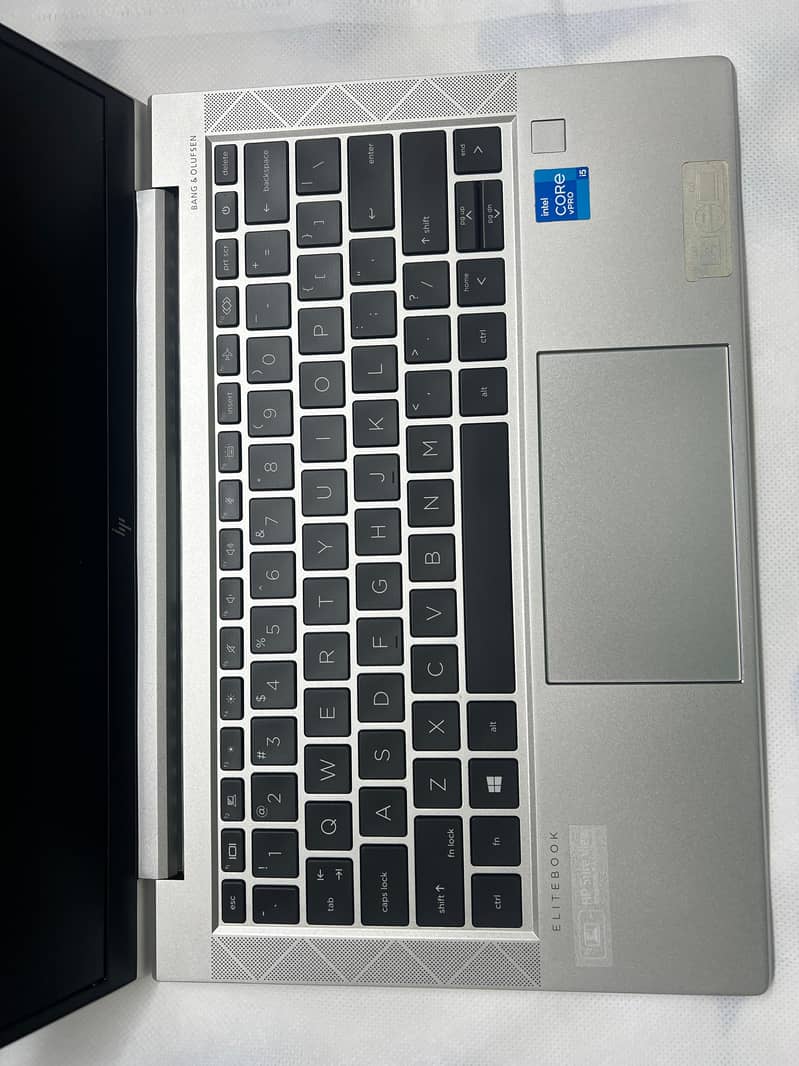 HP Core i5 1