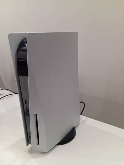 Ps5 disc edition 10/10 used with controller