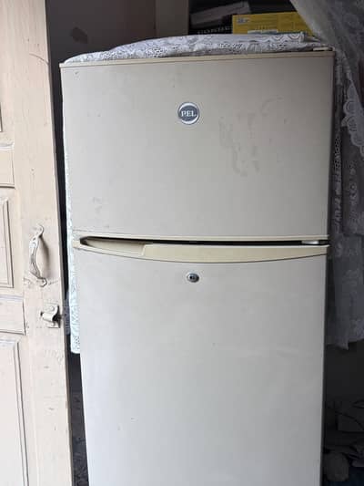 PEL refrigerator 8 CFT
