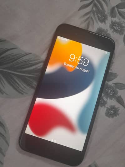 iPhone 7 64 GB Black PTA Approved Factory Unlocked