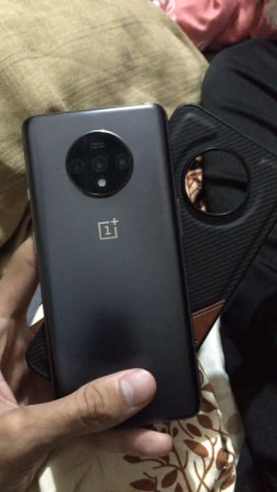 one plus 7t 8 / 128