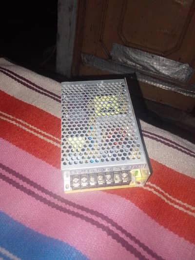 output power supply