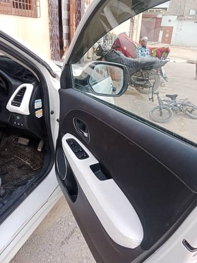 Honda Vezel 2014