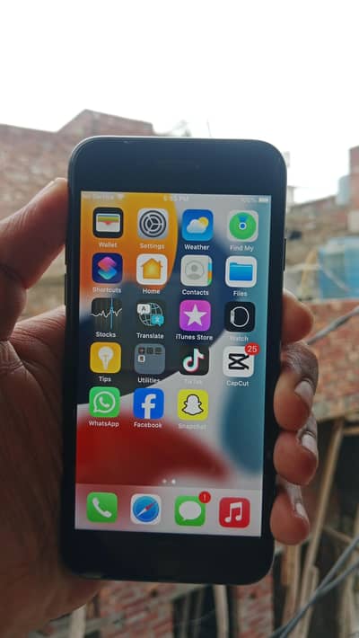 Apple iPhone 7