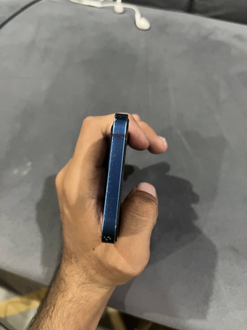 iPhone 12 jv 3