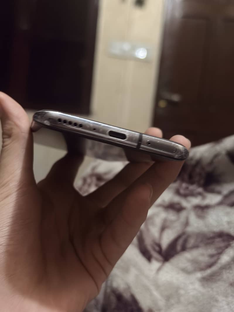 One Plus 7 Pro 5